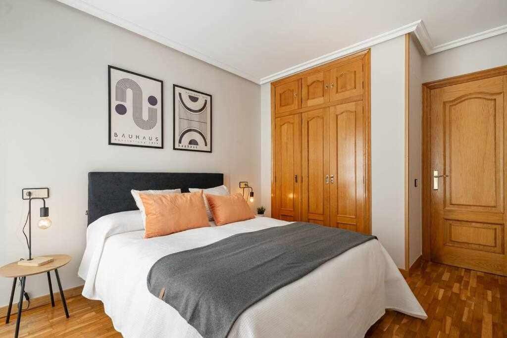 La Plaza Apartamento Хихон Екстериор снимка
