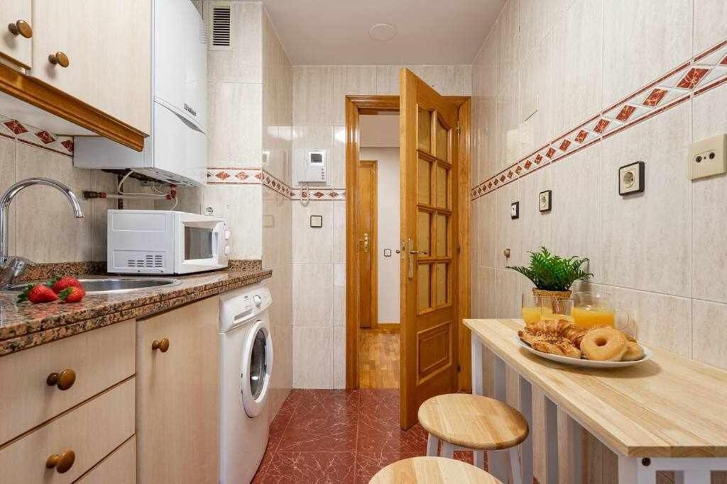 La Plaza Apartamento Хихон Екстериор снимка