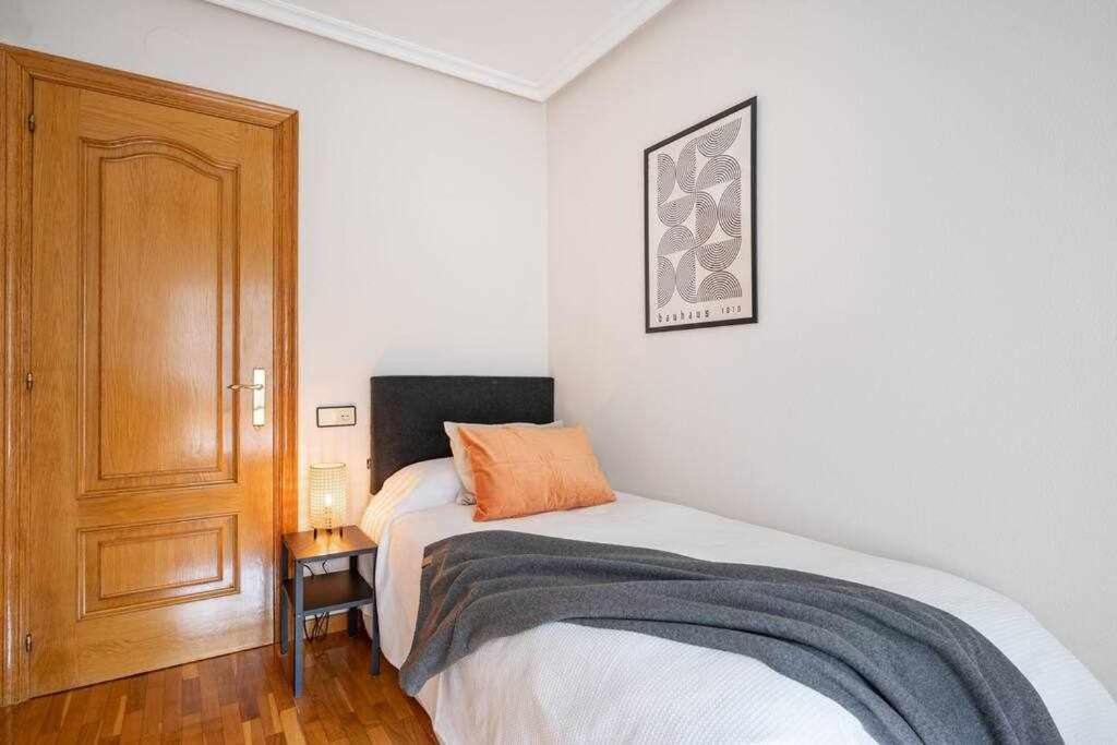 La Plaza Apartamento Хихон Екстериор снимка
